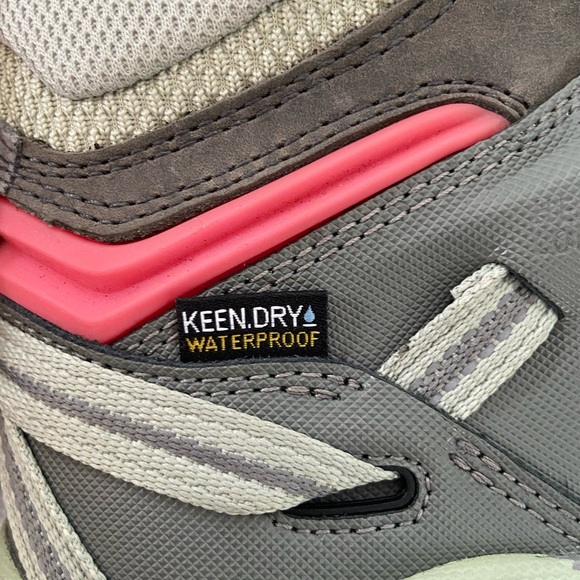 Keen Women’s MidRise Hiking Boot - Picture 8 of 11